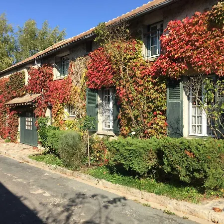 Holiday home Gite De La Girafe Fericy